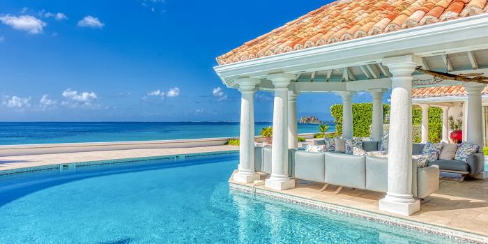 2-PetitePlage5-Pool_A louer villa Grand Case Saint Martin